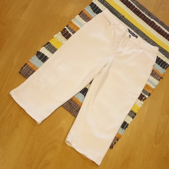 Gloria Vanderbilt Bedazzled Pink Amanda Skimmer Crop Jeans-#1503 - Picture 7 of 13